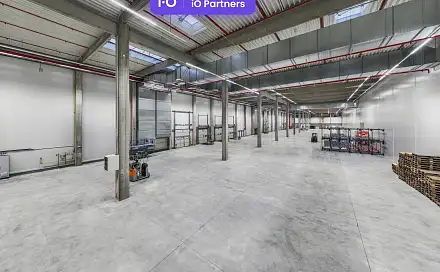 Pronájem skladovacích prostor 5 000 m², Hrušky, okres Břeclav