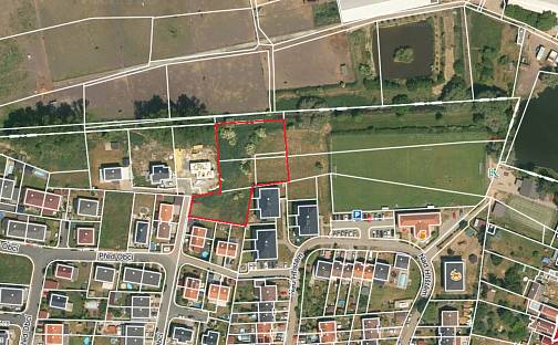 Prodej stavebního pozemku 2 881 m², Nová Ves, okres Praha-východ