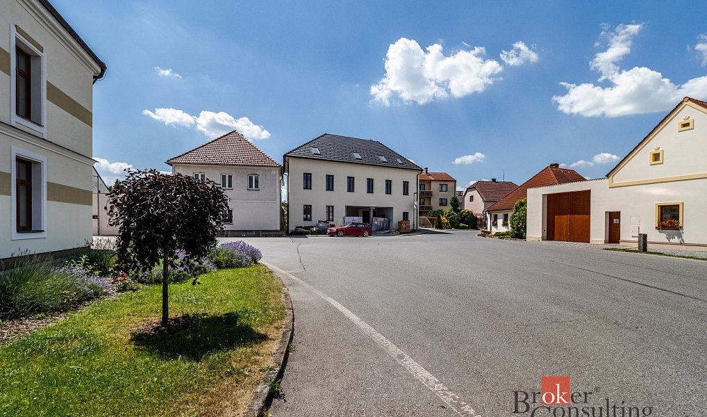 Prodej bytu 2+kk 68 m², Dubné – náhled fotky 19