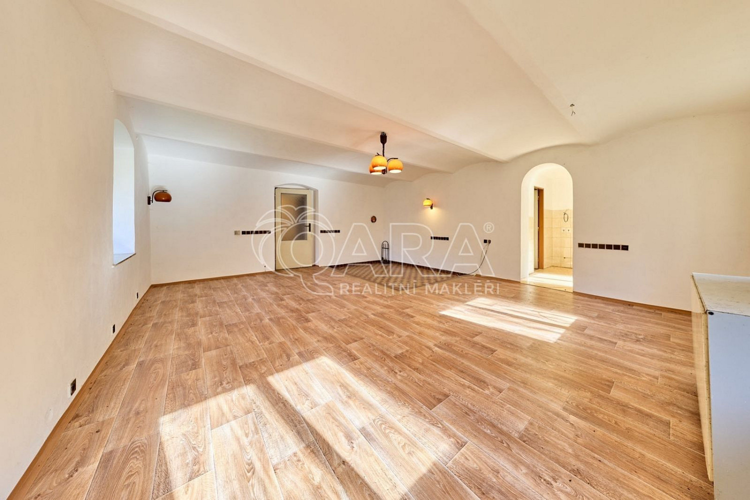 Prodej domu 85 m² s pozemkem 1 000 m² — photo 2