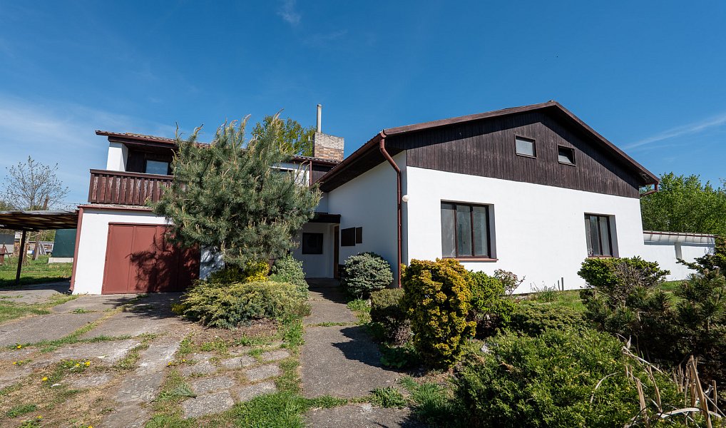 Prodej domu 150 m² s pozemkem 859 m², Neratov – náhled fotky 2