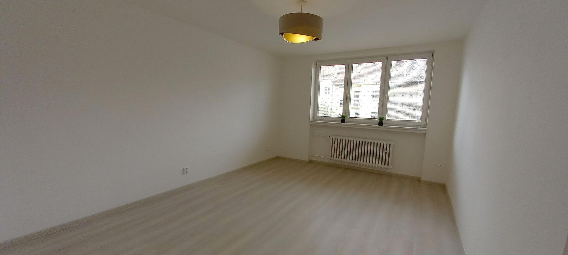 Pronájem bytu 4+kk 84 m² – fotografie 4
