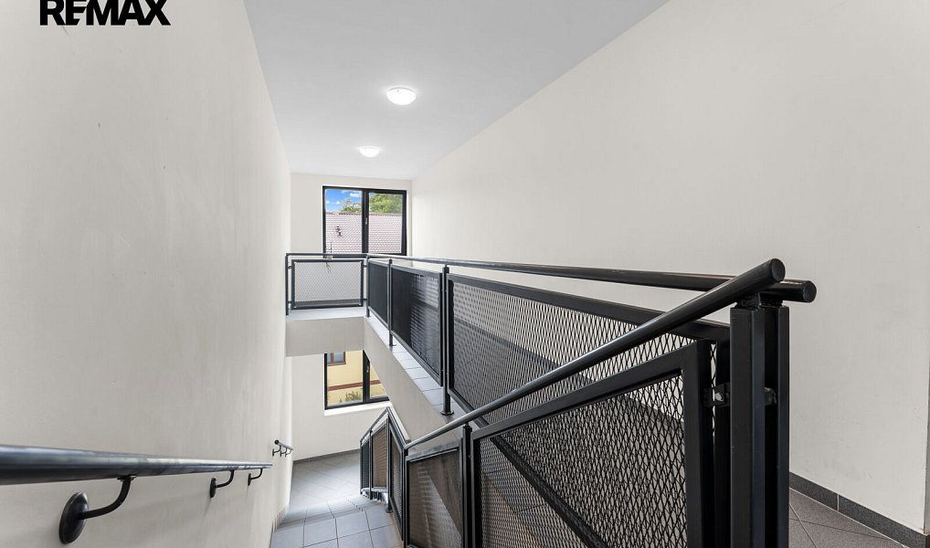 Prodej bytu 1+kk 29 m², Praha – náhled fotky 14
