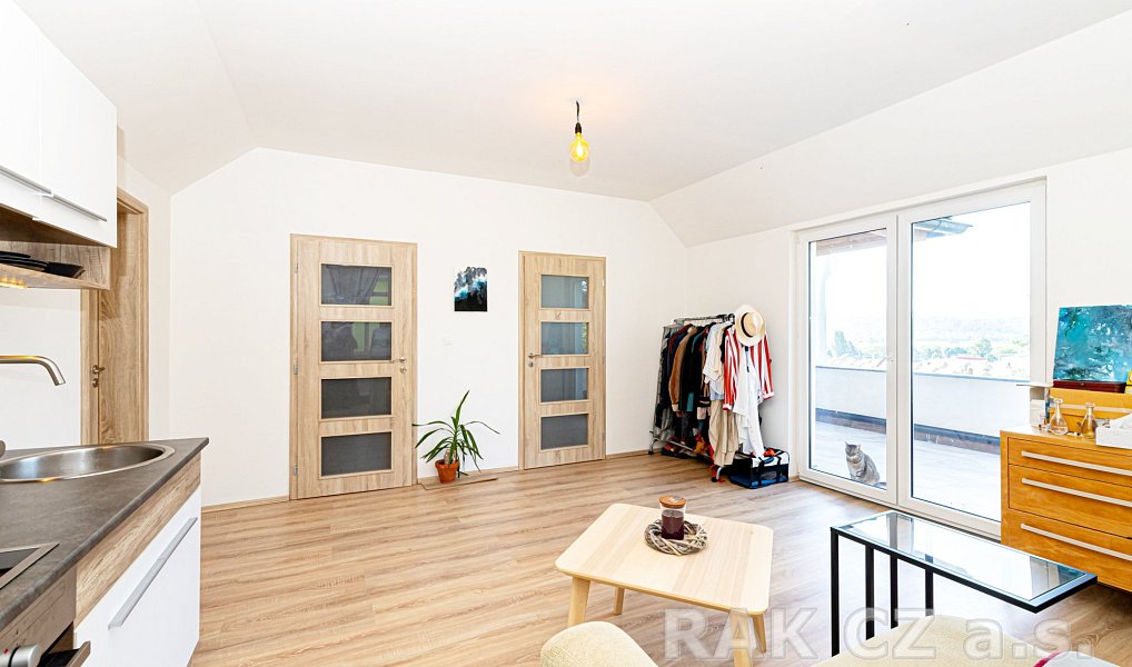 Prodej nájemního domu, činžáku 338 m², Praha – náhled fotky 14