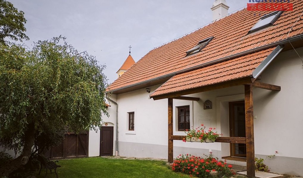 Pronájem chaty/chalupy 247 m² s pozemkem 1 065 m², Mojné – náhled fotky 3
