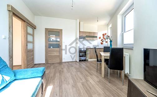 Prodej bytu 2+kk 41 m², Břežany II, okres Kolín