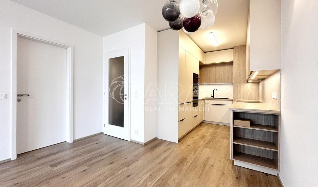 Pronájem bytu 2+kk, 53 m², Dolní Chabry - Praha 8, Praha