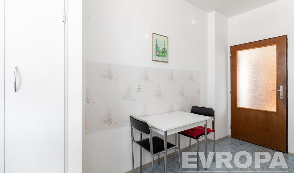 Pronájem domu 220 m² s pozemkem 409 m², Praha – náhled fotky 10