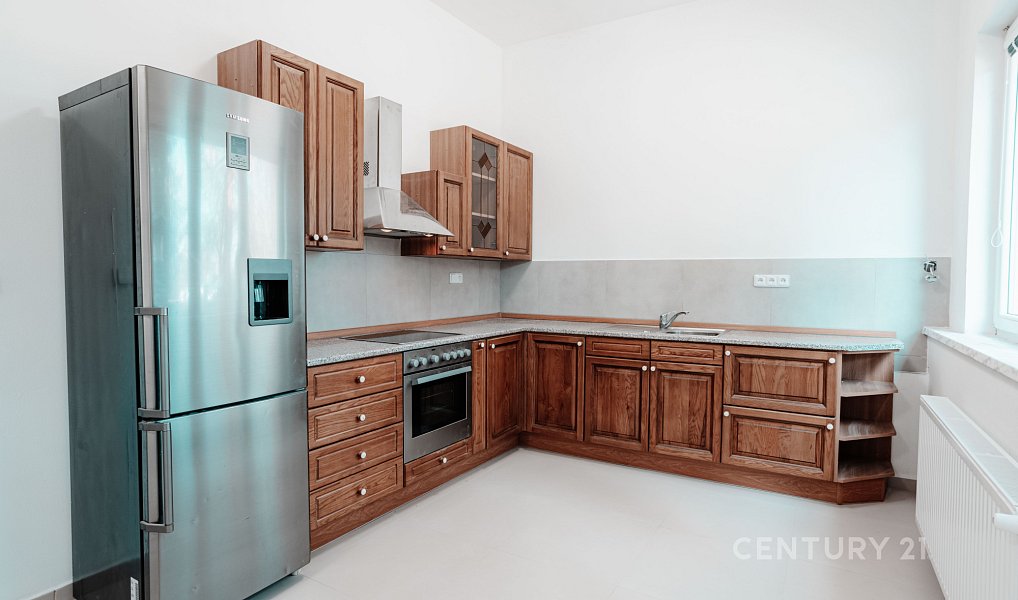 Pronájem bytu 2+kk 64 m², Jindřichův Hradec – náhled fotky 3