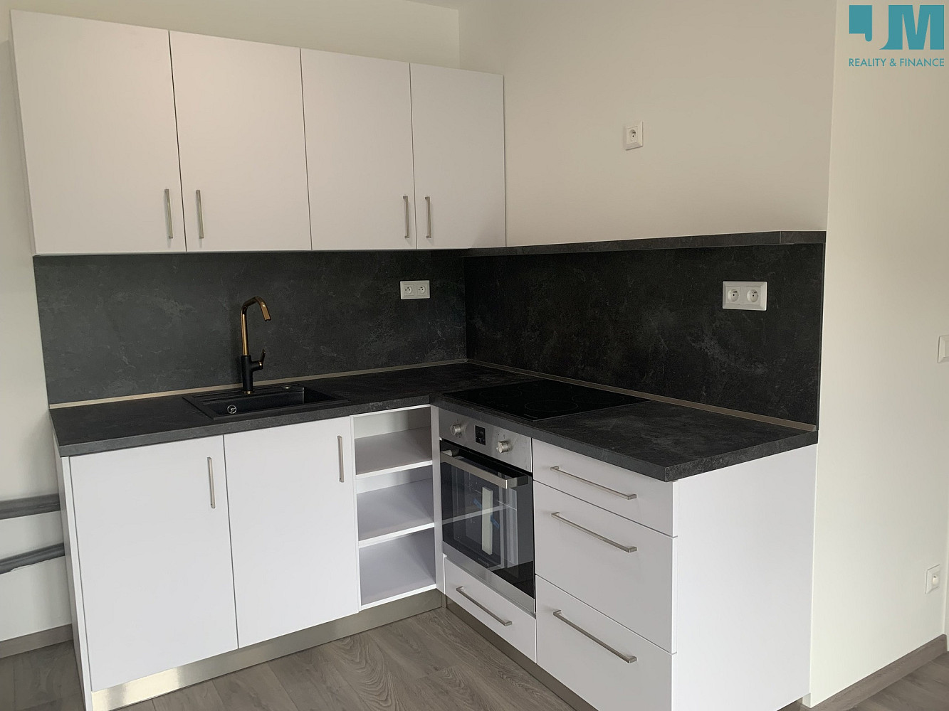 Prodej bytu 2+kk 40 m² — photo 2