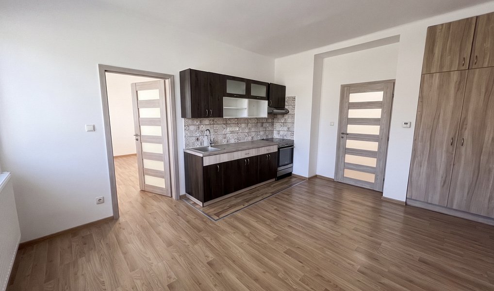 Prodej bytu 2+kk 42 m², Náchod – náhled fotky 2