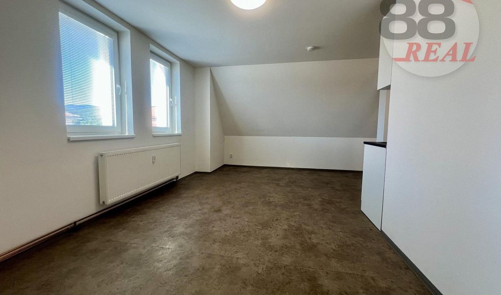 Pronájem bytu 2+kk 51 m², Klášterec nad Ohří – náhled fotky 4