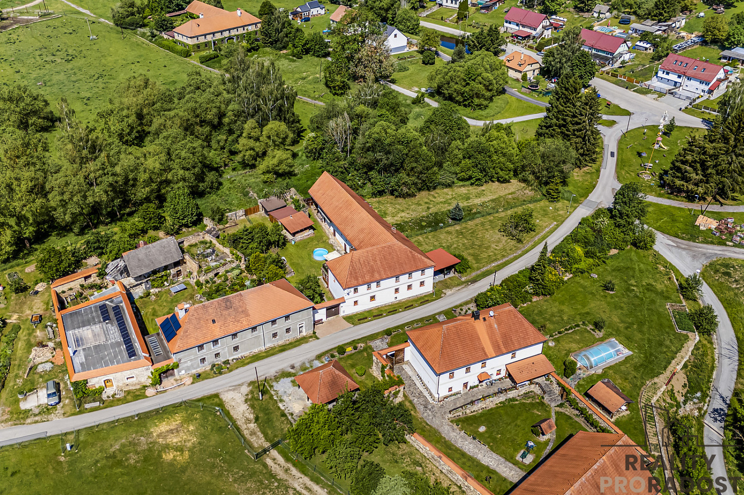 Prodej domu 557 m² s pozemkem 1 437 m²