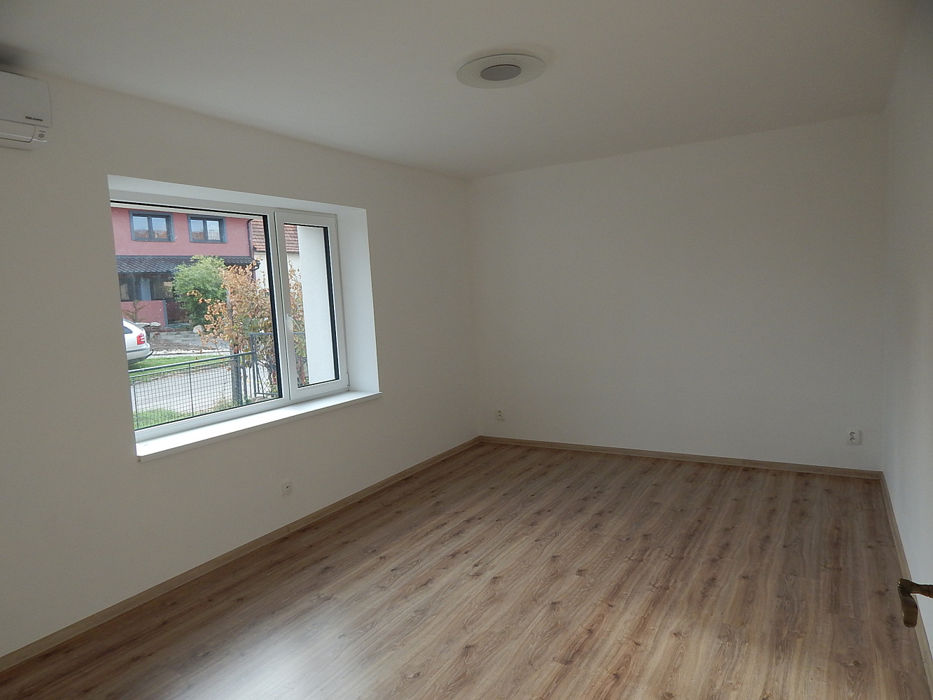Prodej domu 182 m² s pozemkem 208 m² – fotografie 5
