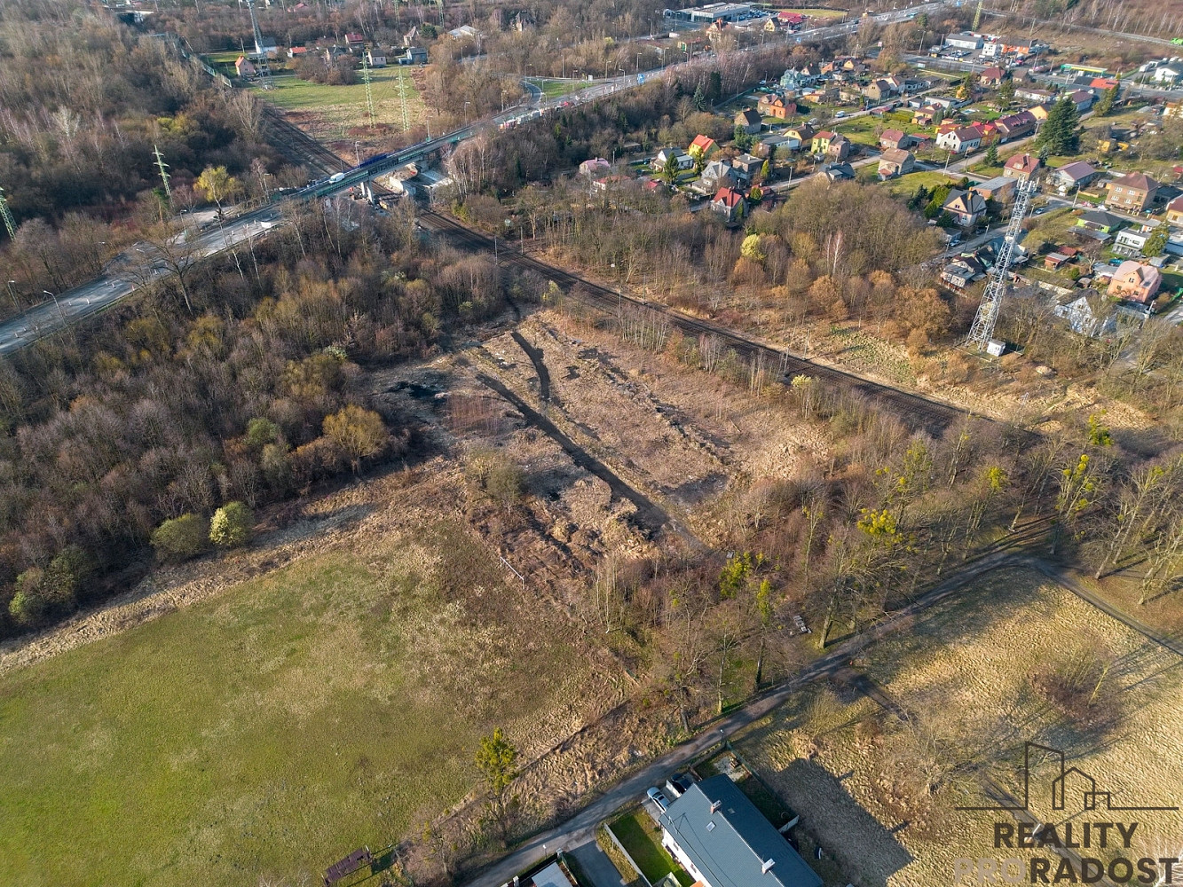 Prodej komerčního pozemku 16 951 m² – další