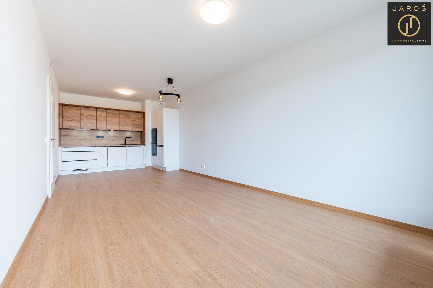 Pronájem bytu 3+kk 76 m² — photo 4