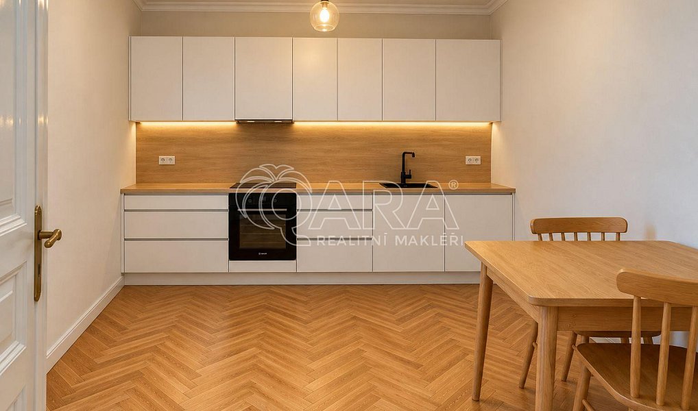 Pronájem bytu 3+1 108 m², Praha – náhled fotky 2