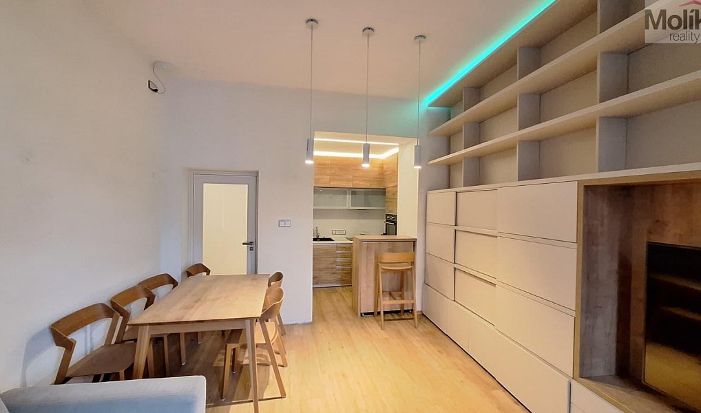 Prodej domu 425 m² s pozemkem 425 m², Teplice – náhled fotky 9