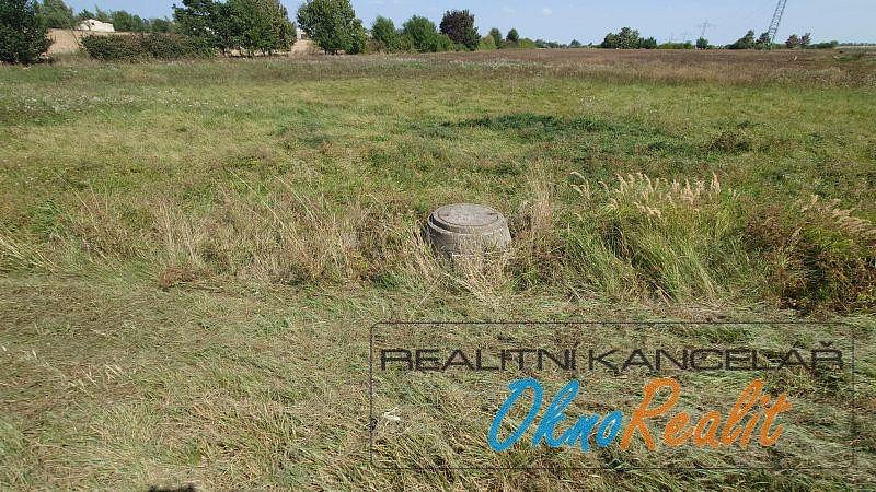 Prodej stavebního pozemku 1 645 m² – fotografie 5