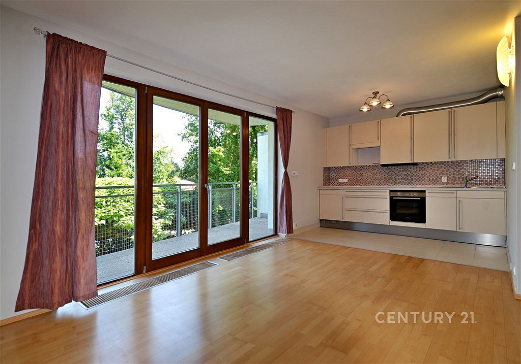 Pronájem bytu 3+kk 115 m² — photo 3