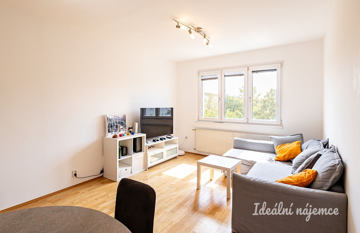 Pronájem bytu 3+kk 56 m² – fotografie 2