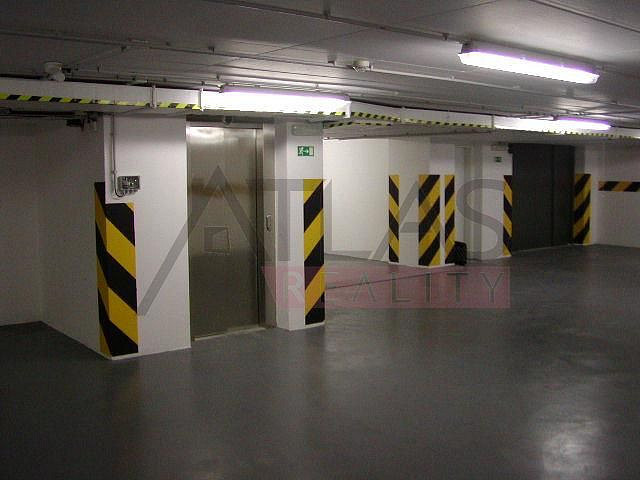 Pronájem garáže, Mánesova ulice, Praha 2 Vinohrady – pohled 2
