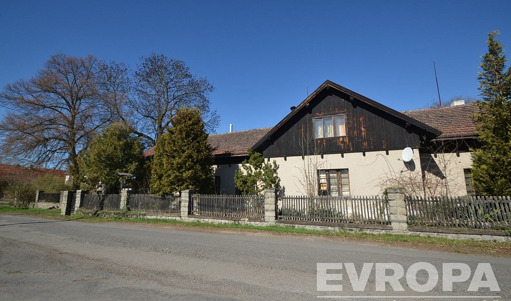 Prodej domu 780 m² s pozemkem 5 958 m², Dolní Hbity – náhled fotky 7