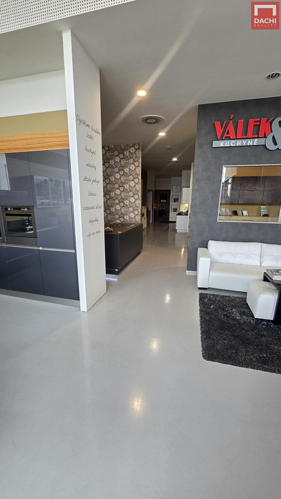 Pronájem obchodních prostor 300 m² — photo 4