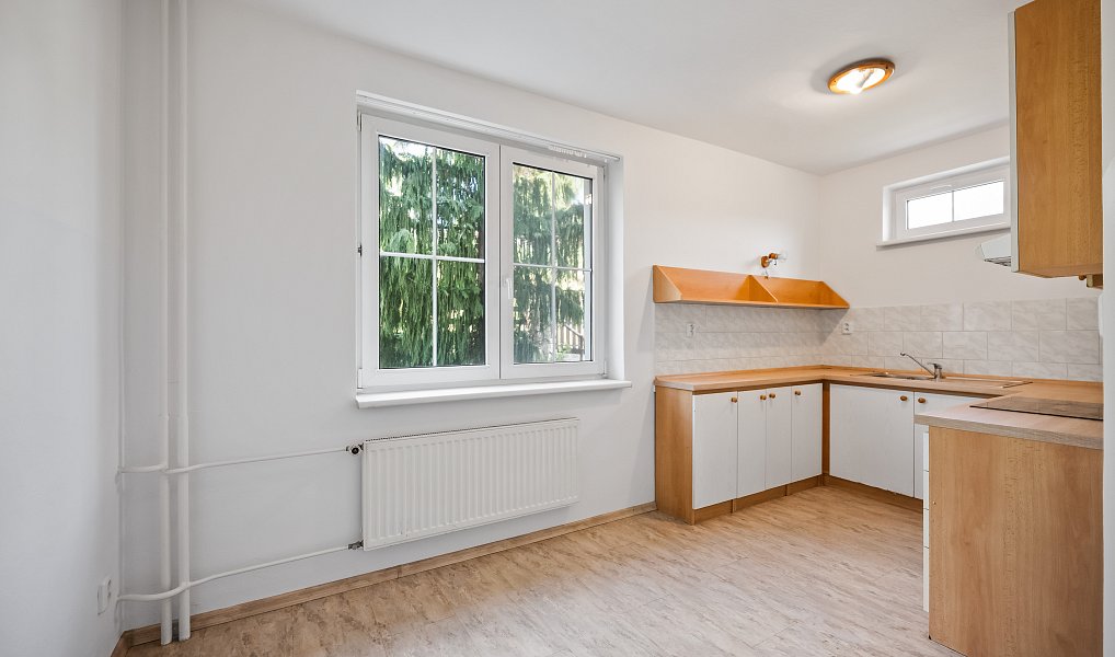 Prodej domu 395 m², Zádveřice-Raková – náhled fotky 10