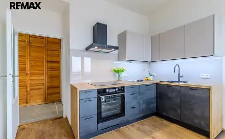 Prodej bytu 2+kk 60 m², V Horní Stromce, Praha 3 - Vinohrady