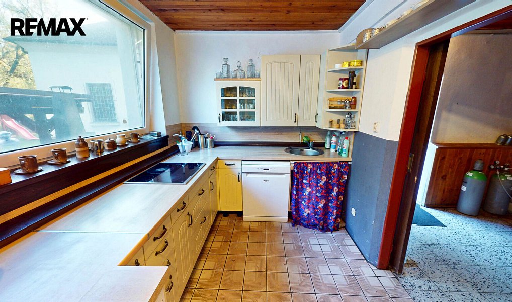 Prodej ubytovacího objektu 210 m², Stádlec – náhled fotky 34