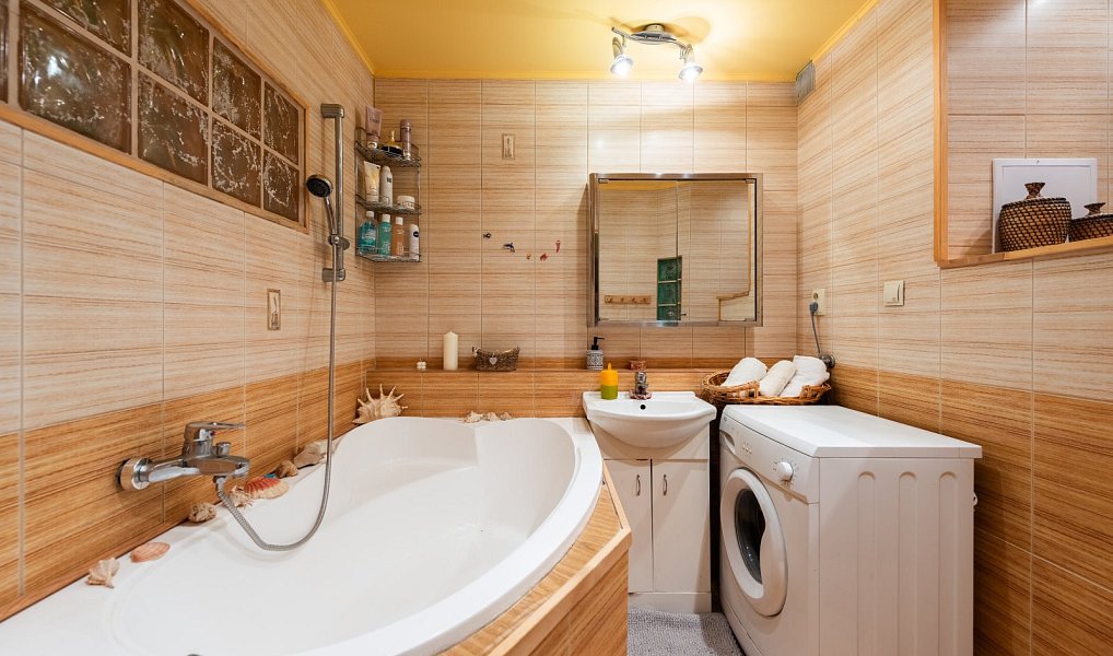 Prodej bytu 3+1 75 m², Praha – náhled fotky 2