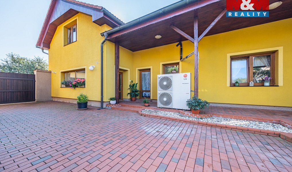 Prodej domu 370 m² s pozemkem 648 m², Mochov – náhled fotky 26