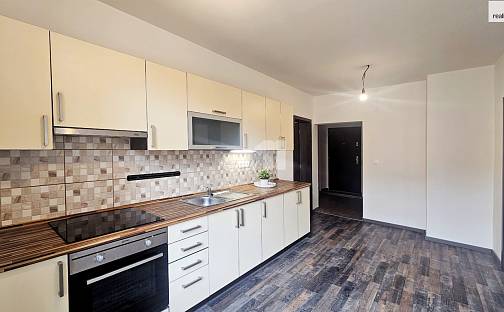 Pronájem bytu 2+1 70 m², Kouřimská, Kolín - Kolín I