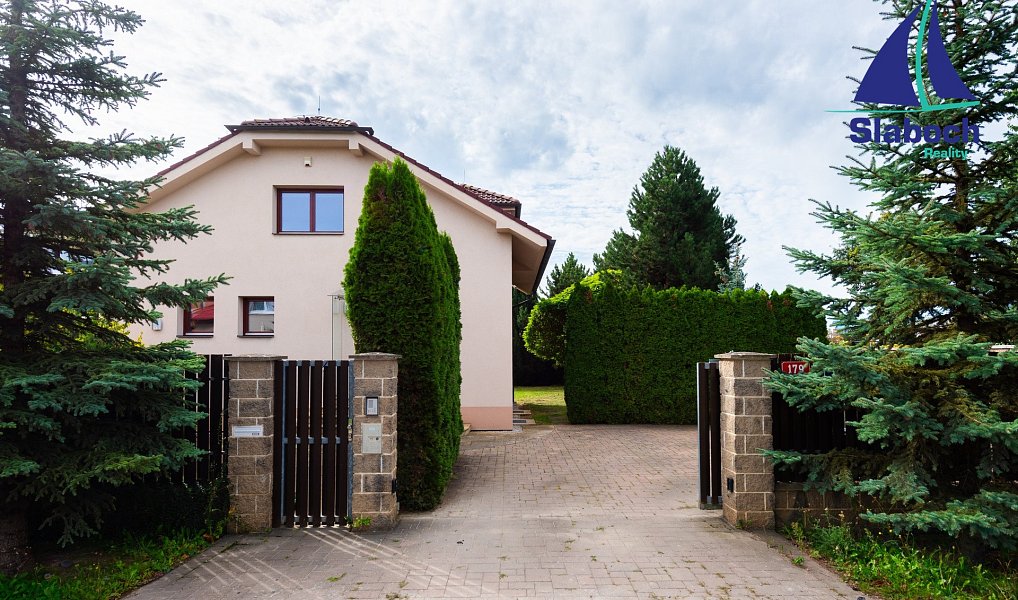Prodej domu 198 m² s pozemkem 641 m², Praha – náhled fotky 39