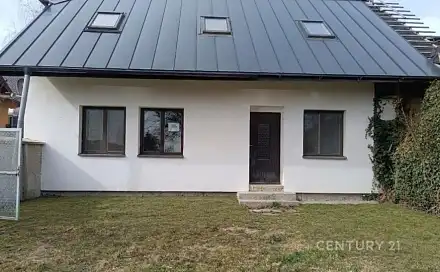 Prodej domu 200 m² s pozemkem 244 m², Černokostelecká, Černé Voděrady, okres Praha-východ