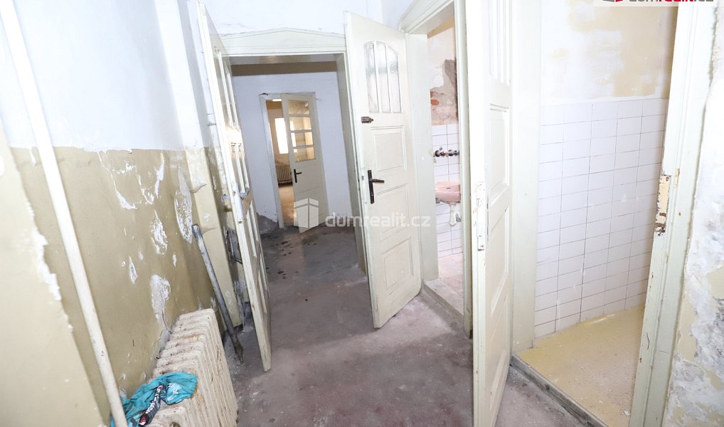 Prodej komerčního objektu (jiného typu) 1 600 m², Kraslice – náhled fotky 19