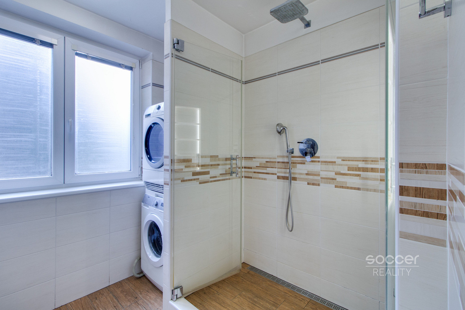 Pronájem bytu 3+kk 70 m² – fotografie 3