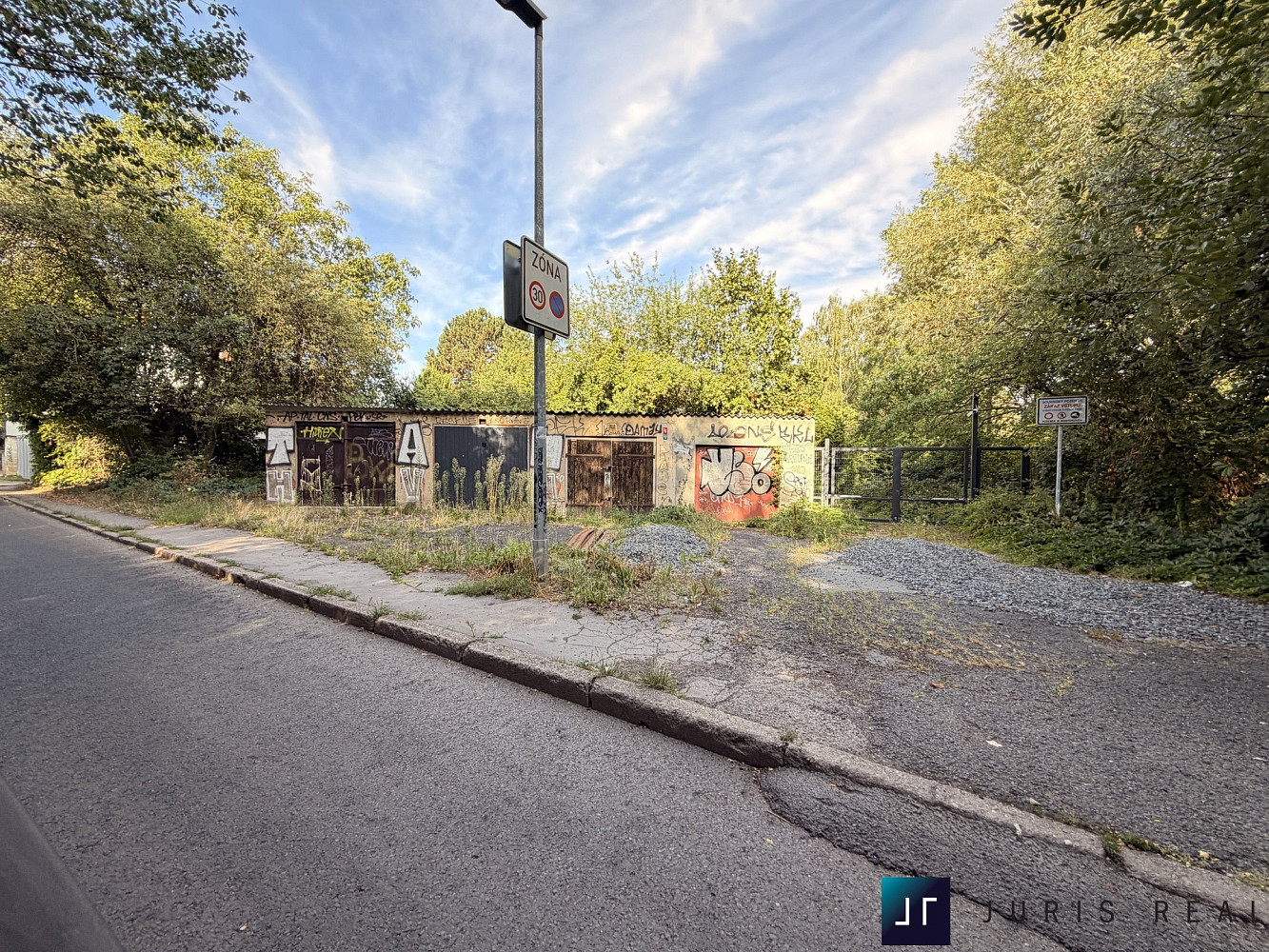 Prodej garáže 21m2 – fotografie 4