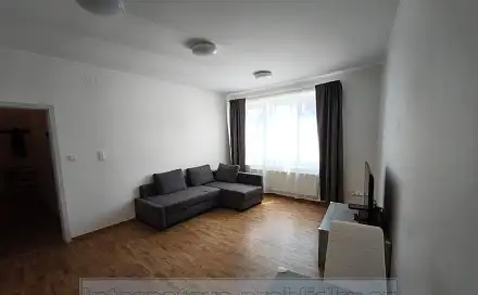 Pronájem bytu 2+1 57 m², Na stráni, Kladno