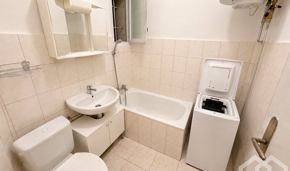 Prodej bytu 1+kk 28 m², Praha – náhled fotky 4