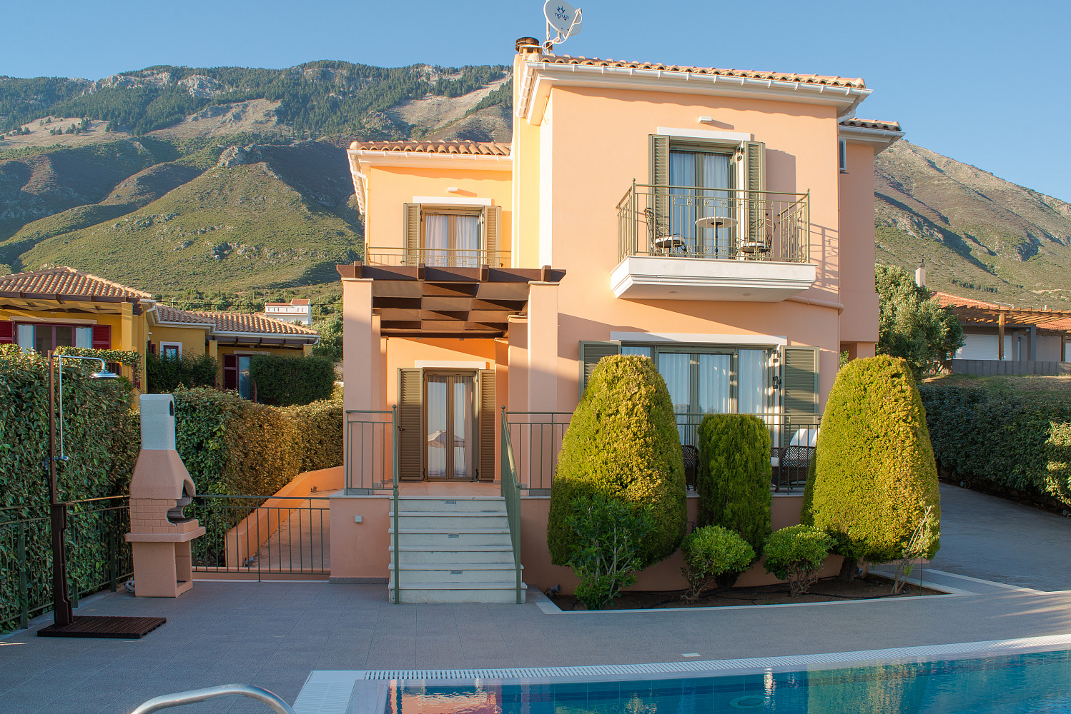 Prodej vily 370 m² s pozemkem 2 100 m² — photo 4