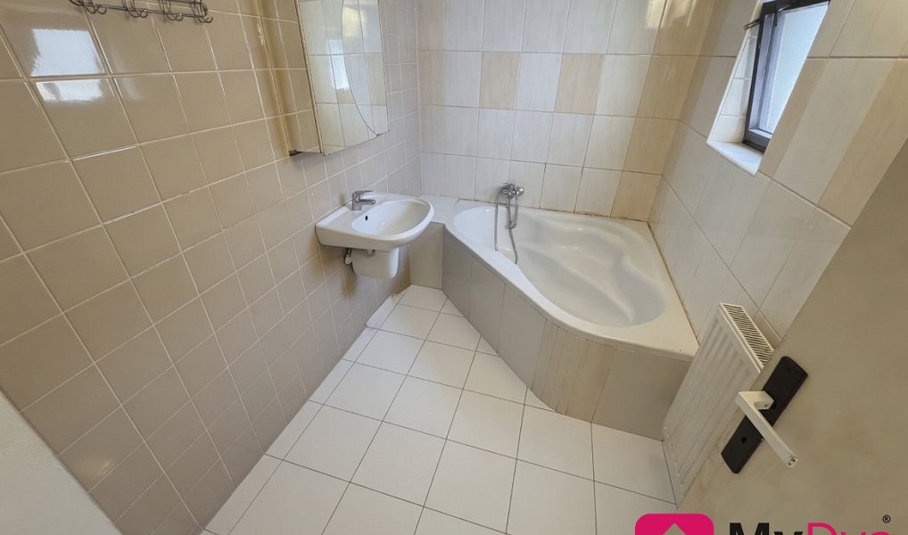 Prodej domu 100 m² s pozemkem 1 356 m², Újezd – náhled fotky 8