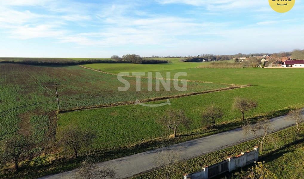 Prodej stavebního pozemku 1 167 m², Lozice – náhled fotky 11
