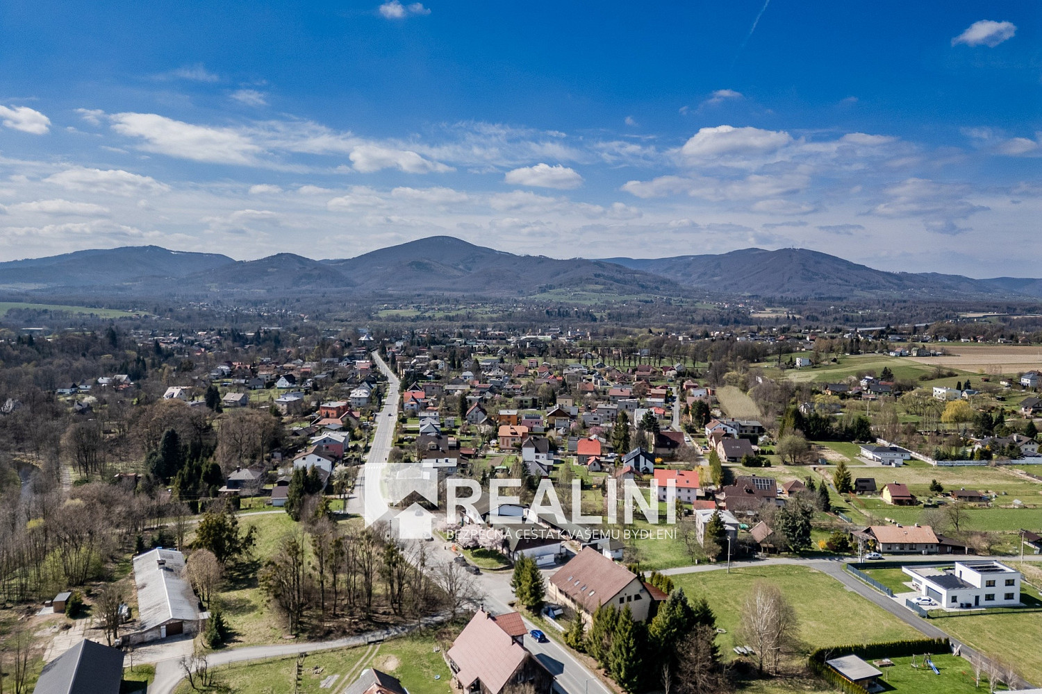 Prodej domu 200 m² s pozemkem 659 m² - Ansicht 6