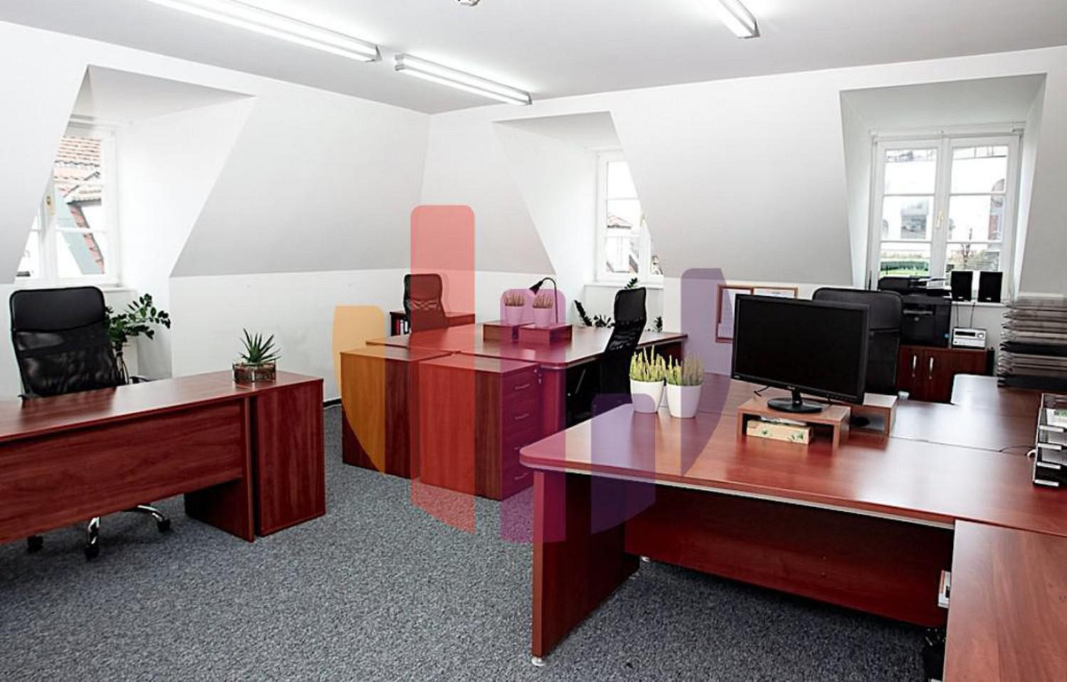 Pronájem kanceláře 282 m² – pohled 4