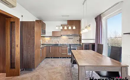 Pronájem bytu 3+kk 81 m²
