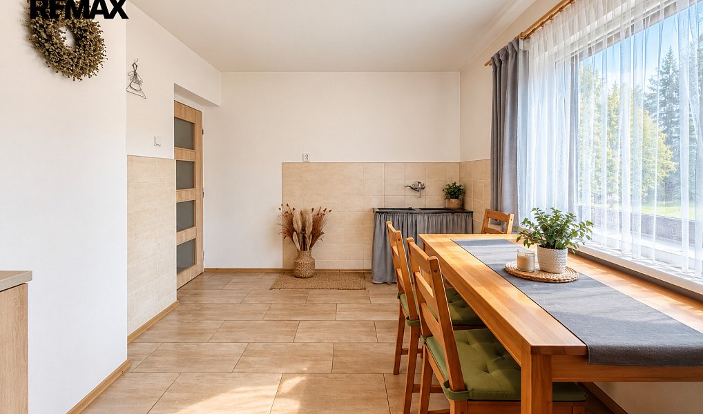 Prodej domu 250 m² s pozemkem 833 m², Kochánky – náhled fotky 16