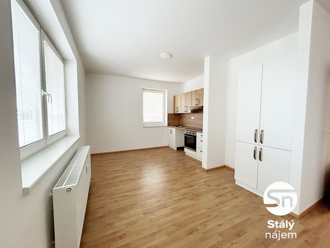 Pronájem bytu 2+kk 56 m² – fotografie 3