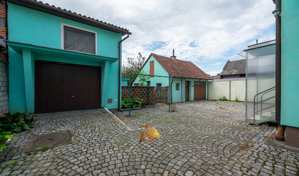 Prodej domu 280 m² s pozemkem 662 m², Sušice – náhled fotky 23